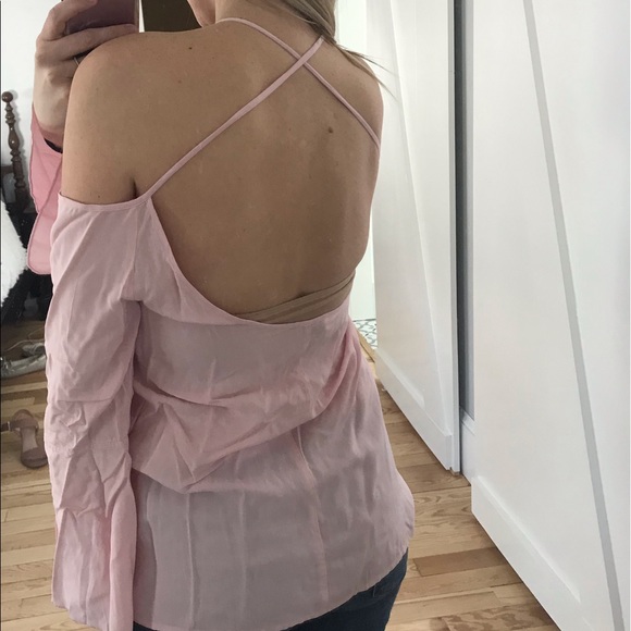 Pink off the shoulder Tobi top - Picture 7 of 8